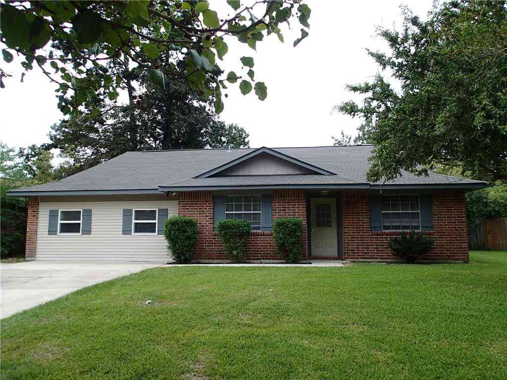 Homes For Rent - 341 Audubon Drive<br/> Mandeville, LA 70471