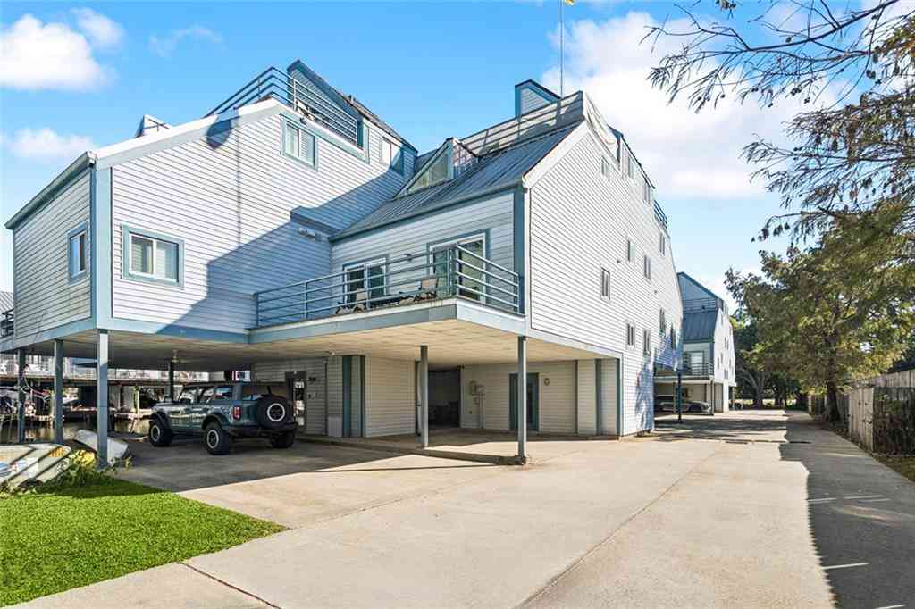 Condo For Sale - 141 E Hwy 22 Highway #B2<br/> Madisonville, LA 70447