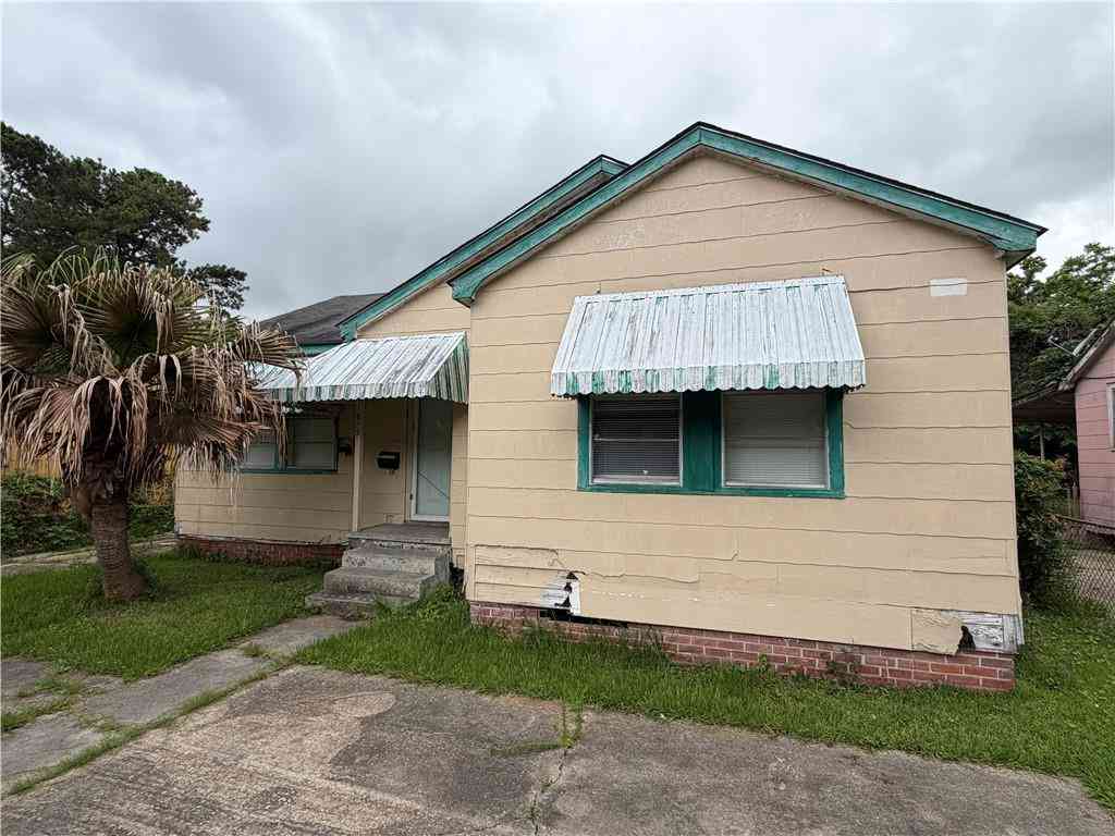 Homes For Sale - 1825 N 17th Street<br/> Baton Rouge, LA 70802