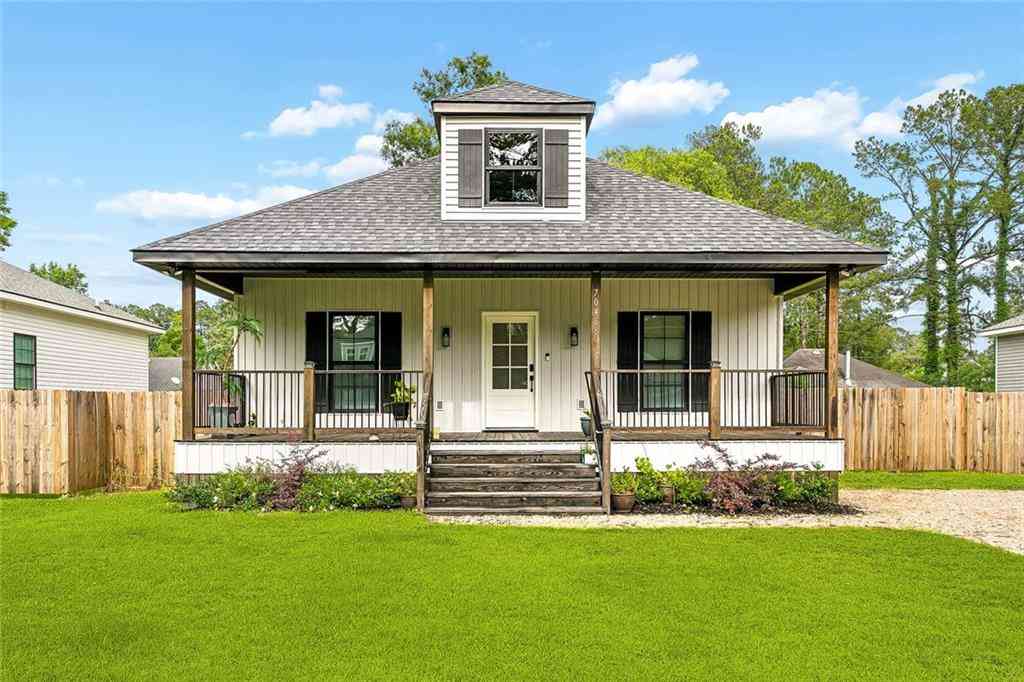 Homes For Rent - 70466 1st Street<br/> Covington, LA 70433