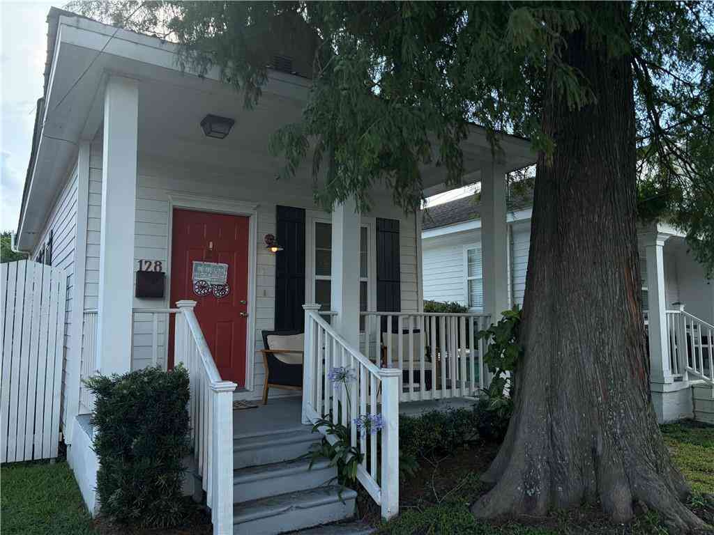 Homes For Rent - 128 Nursery Avenue<br/> Metairie, LA 70005