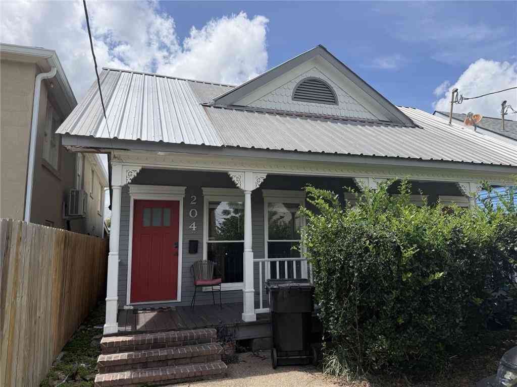 Multifamily For Rent - 204 Cherokee Street<br/> New Orleans, LA 70116