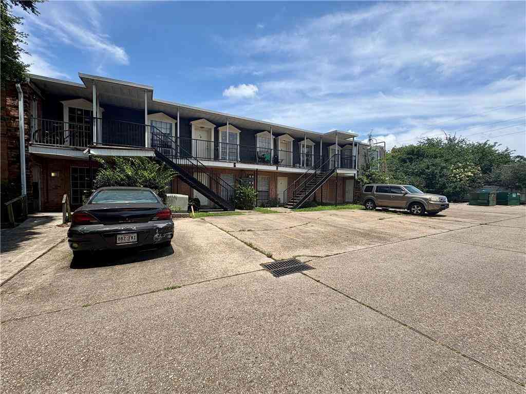 Condo For Sale - 3100 Rue Parc Fontaine #2418<br/> New Orleans, LA 70131