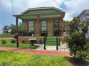 Homes For Sale - 462 Flood Street<br/> New Orleans, LA 70117