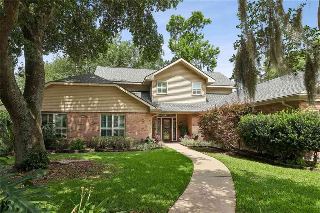 Homes For Sale - 2231 Ormond Boulevard<br/> Destrehan, LA 70047
