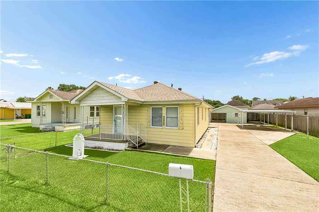 Homes For Sale - 1305 Avenue B Street<br/> Marrero, LA 70072