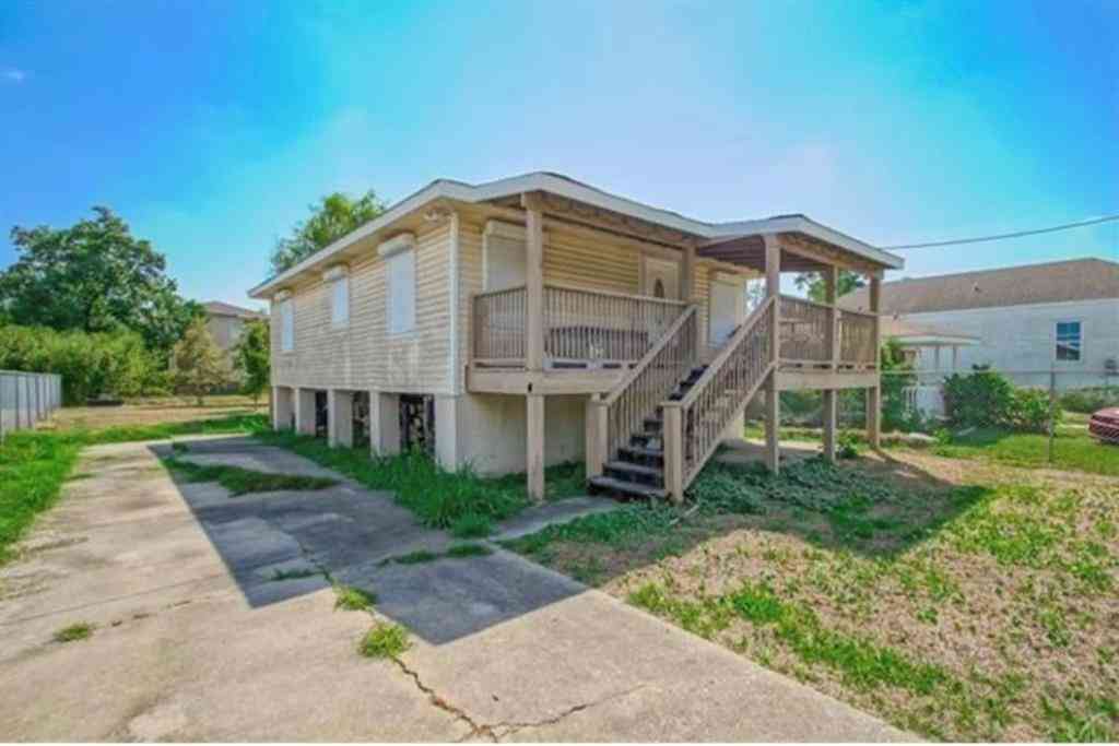 Homes For Rent - 4761 Eastview Drive<br/> New Orleans, LA 70126
