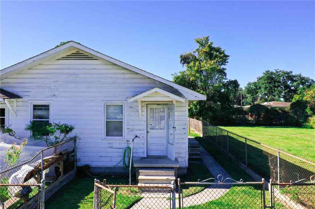 Multifamily For Rent - 196 Louisiana Street<br/> Westwego, LA 70094