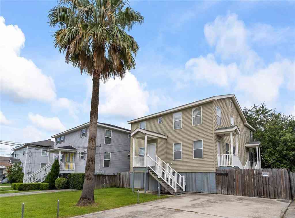 Homes For Sale - 6215 17 Vermillion Boulevard<br/> New Orleans, LA 70122