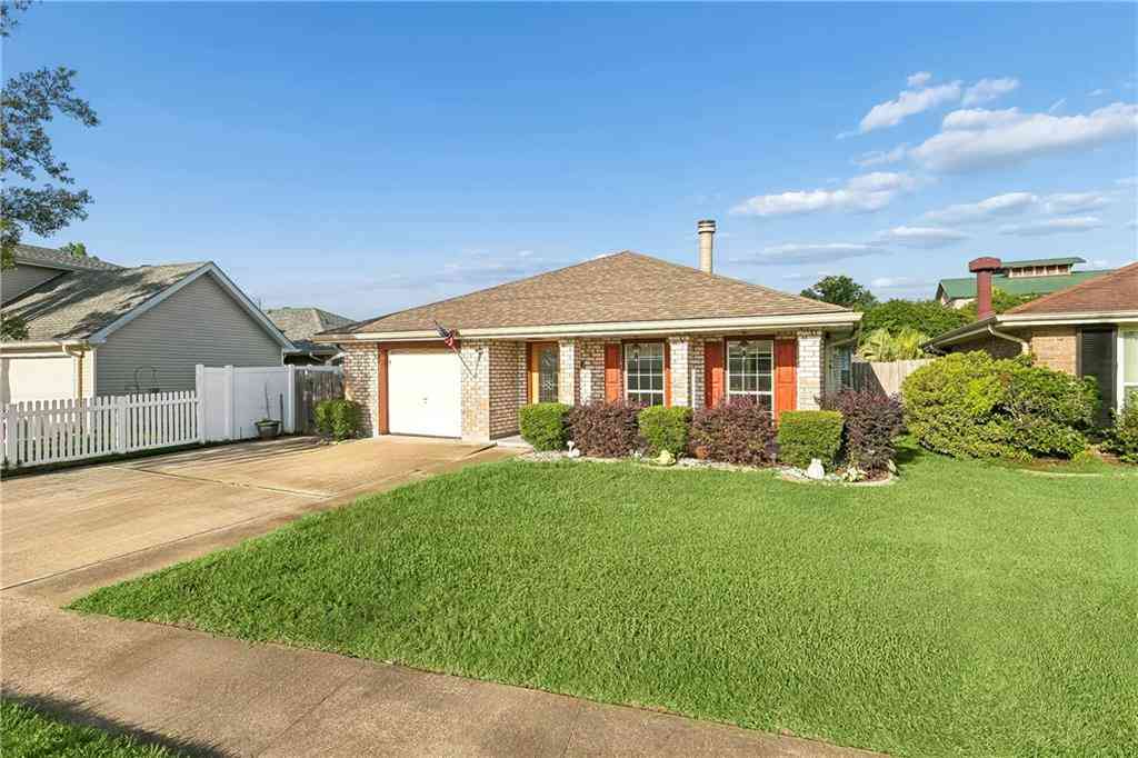 Homes For Sale - 3405 Richland Avenue<br/> Metairie, LA 70002