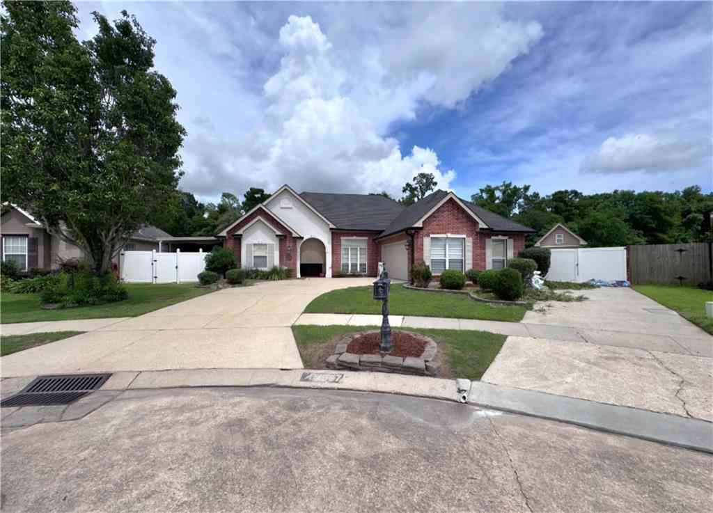 Homes For Sale - 4857 Mill Grove Lane<br/> Marrero, LA 70072