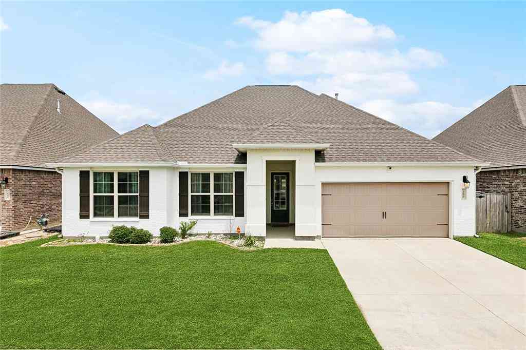 Homes For Rent - 3890 Hummel Crest Road<br/> Slidell, LA 70461
