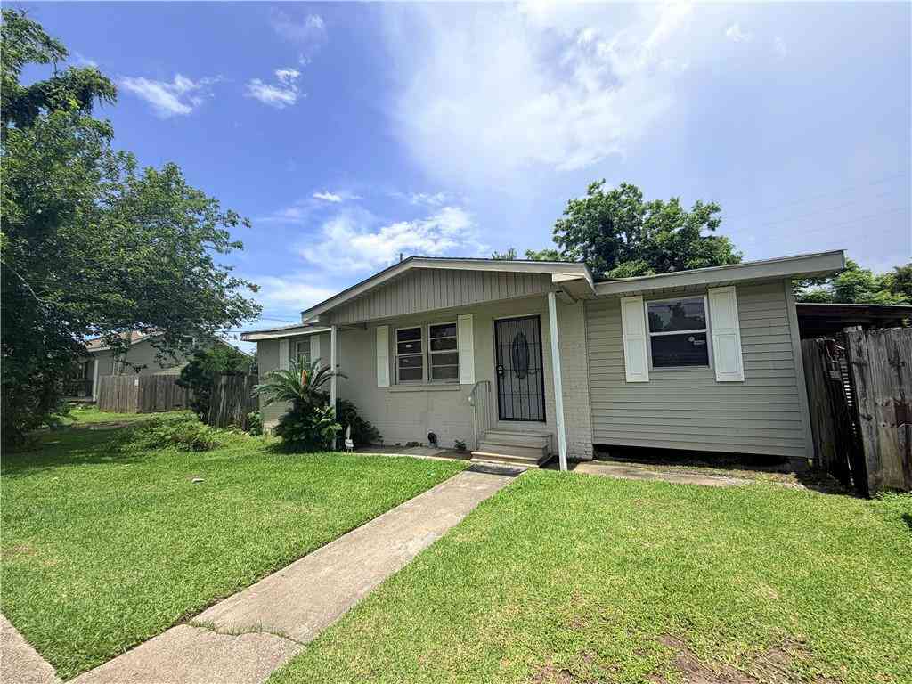 Homes For Sale - 1056 Lesan Drive<br/> Kenner, LA 70062