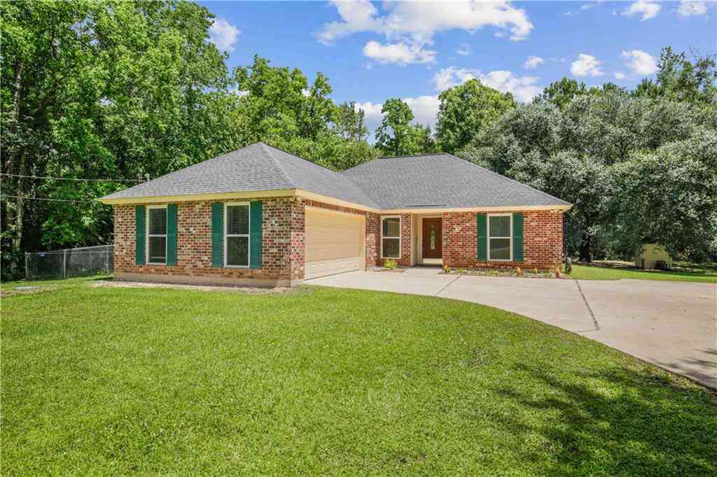 Homes For Sale - 26377 Heltemes Lane<br/> Lacombe, LA 70445