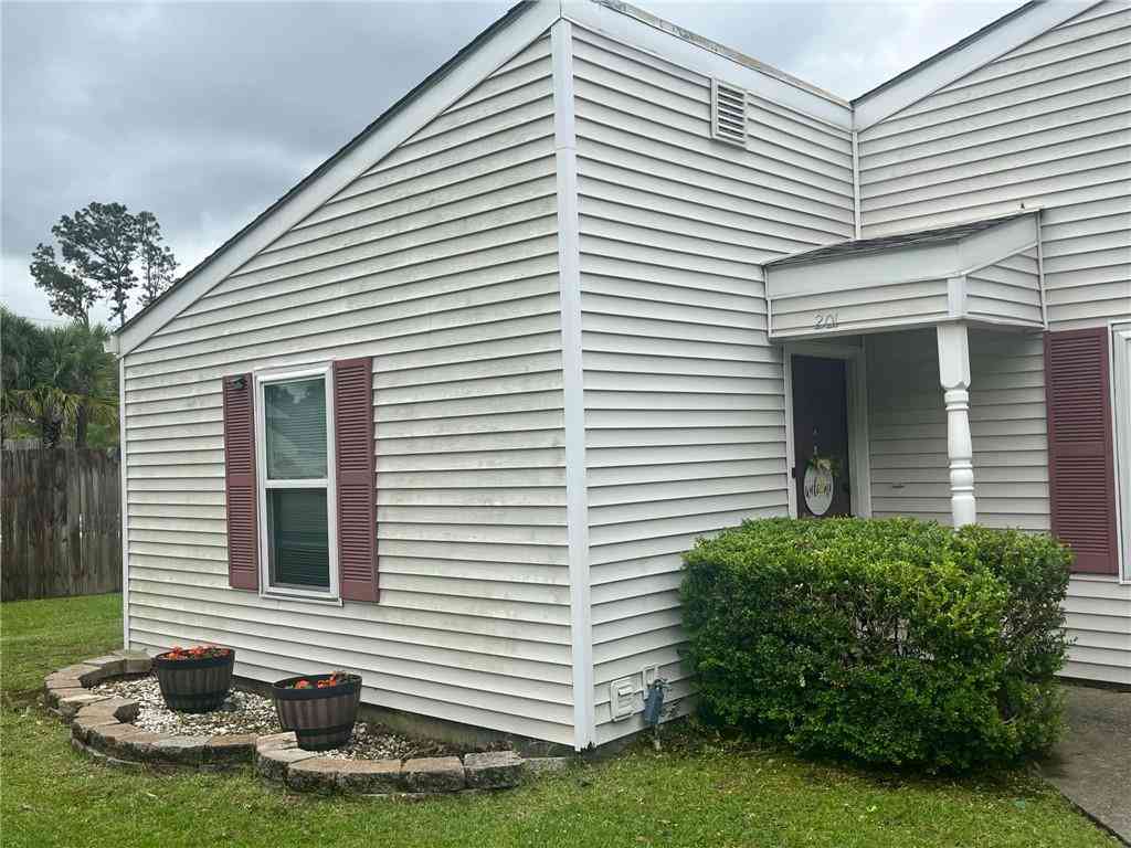 Condo For Rent - 201 Putters Lane<br/> Slidell, LA 70460