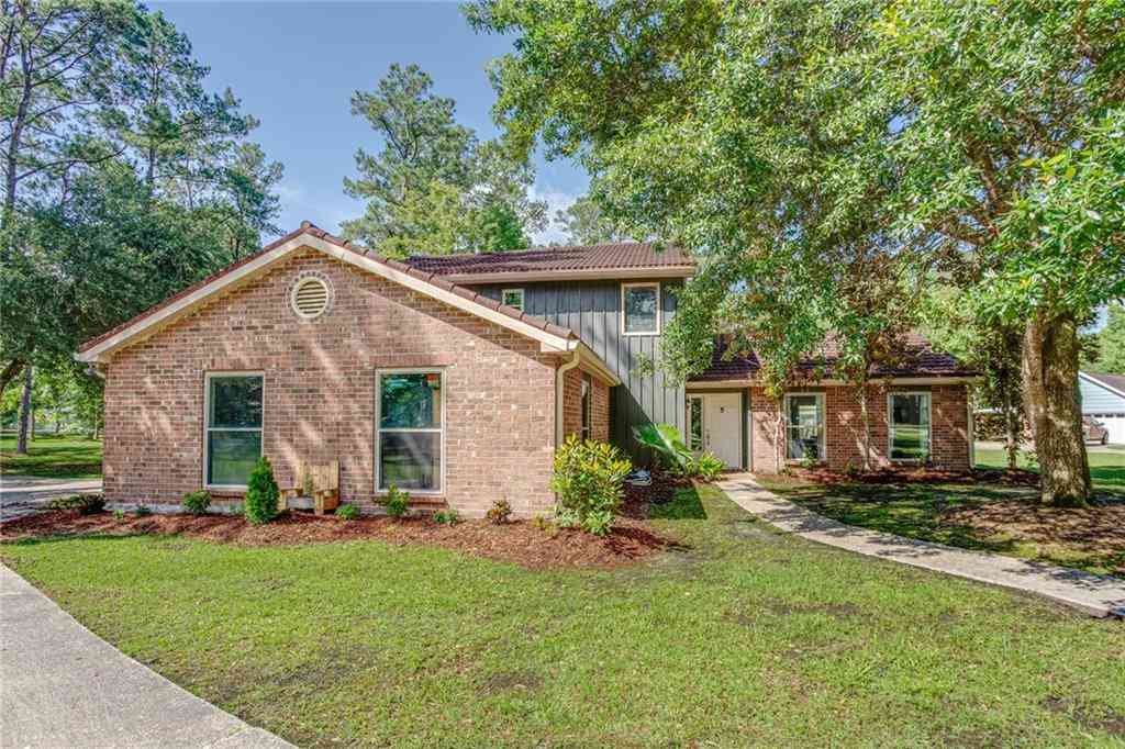 Homes For Sale - 909 Morgan Bluff Road<br/> Pearl River, LA 70452
