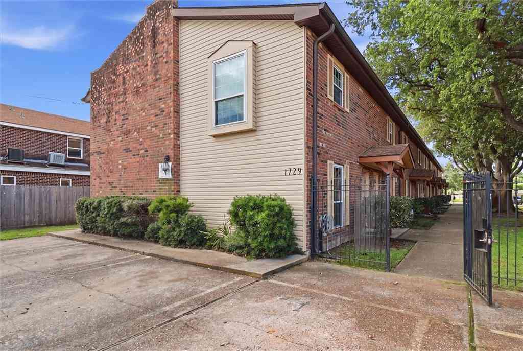 Condo For Sale - 1729 Newport Place #3<br/> Kenner, LA 70065