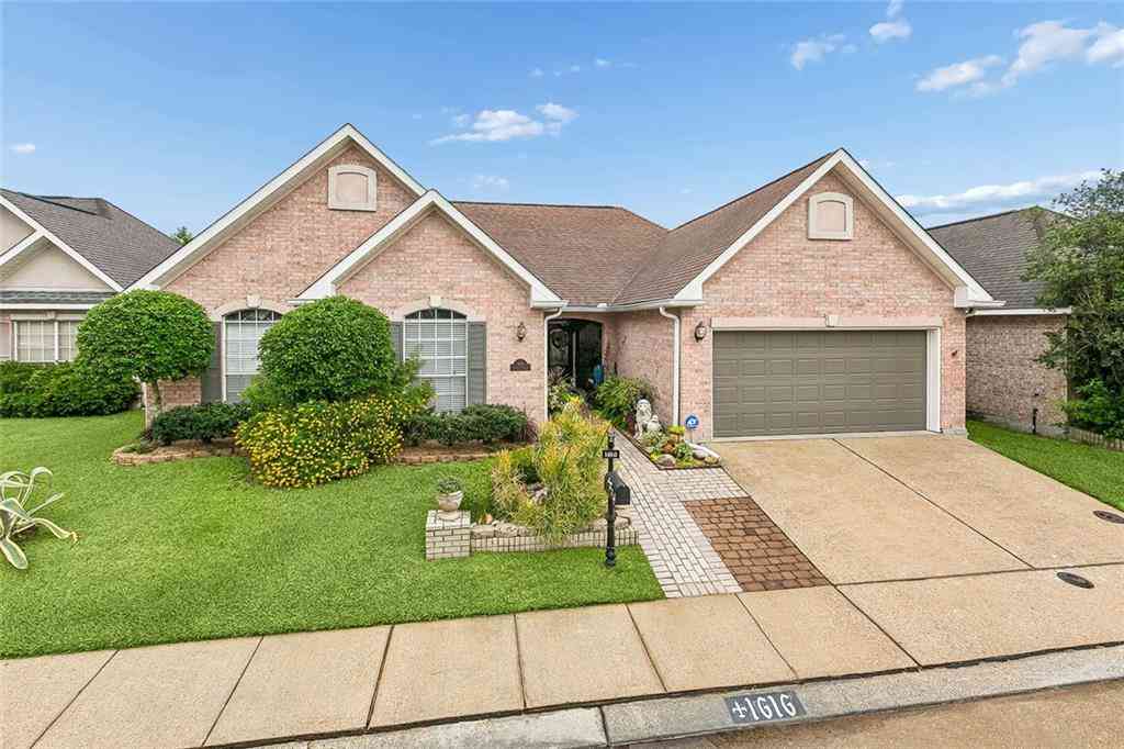 Homes For Sale - 1616 Steeple Chase Lane<br/> New Orleans, LA 70131