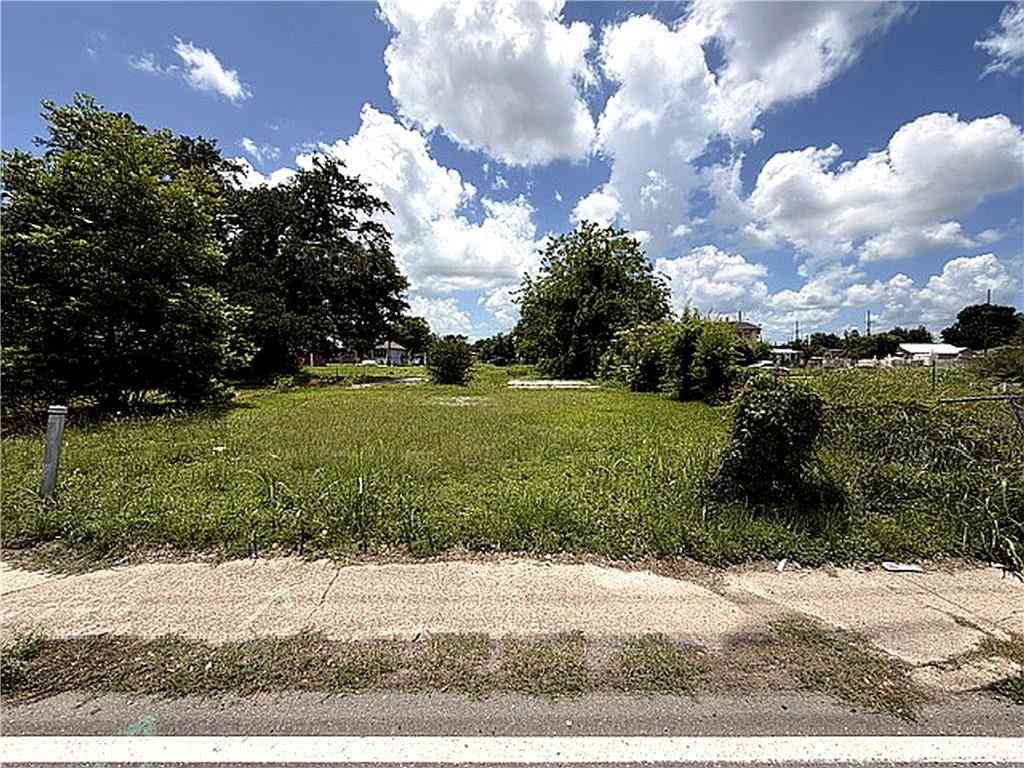 Vacant Land For Sale - 288 Grand Caillou Road<br/> Houma, LA 70363