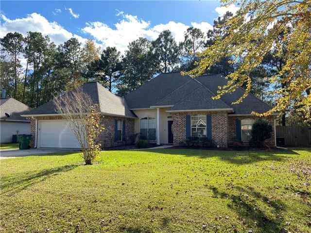 Homes For Rent - 35 New Canaan Hills Court<br/> Mandeville, LA 70448