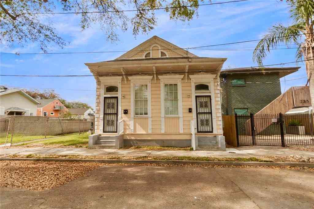 Multifamily For Rent - 2117 Danneel Street<br/> New Orleans, LA 70113