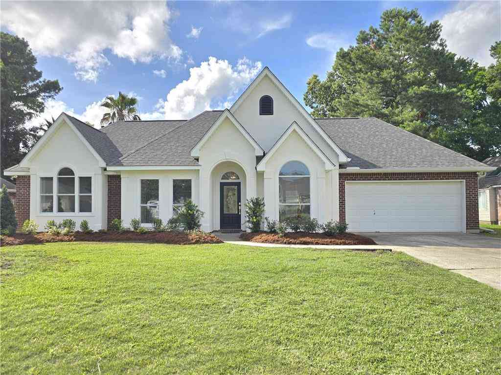 Homes For Sale - 1365 Fairfield Drive<br/> Mandeville, LA 70448