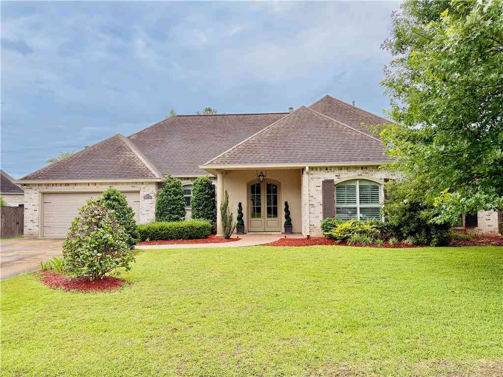 Homes For Rent - 726 Place Saint Etienne Street<br/> Covington, LA 70433