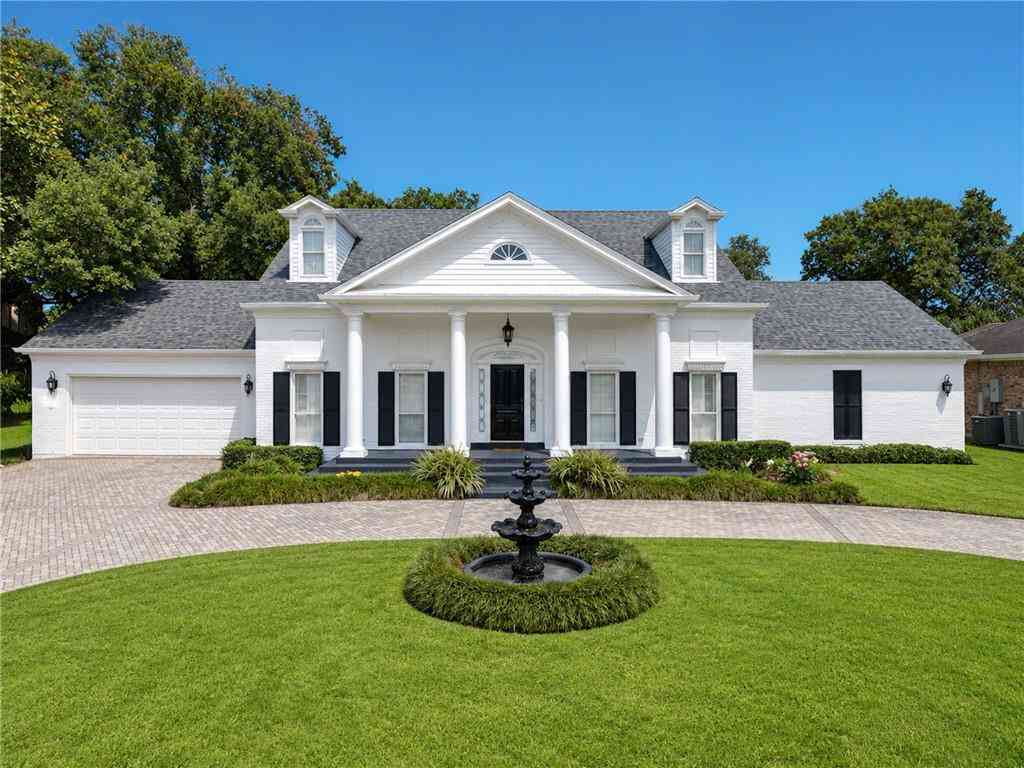 Homes For Sale - 24 Chateau Haut Brion Drive<br/> Kenner, LA 70065