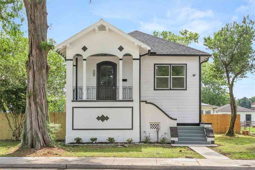 Homes For Sale - 1202 Behrman Avenue<br/> New Orleans, LA 70114