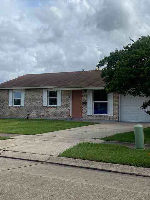 Homes For Sale - 3005 Mt Kennedy Drive<br/> Marrero, LA 70072