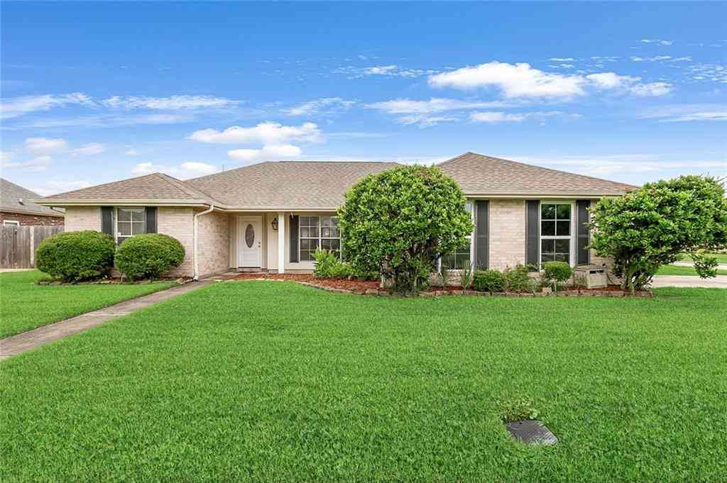 Homes For Sale - 101 Oak Moss Drive<br/> Saint John County, La Place, LA 70068