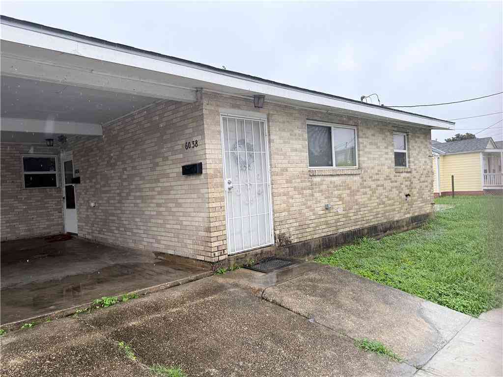 Multifamily For Rent - 6036 Franklin Avenue<br/> New Orleans, LA 70122