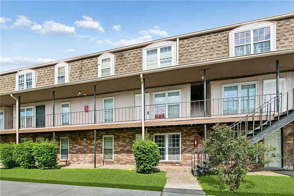 Condo For Sale - 6320 Riverside Drive #221<br/> Metairie, LA 70003