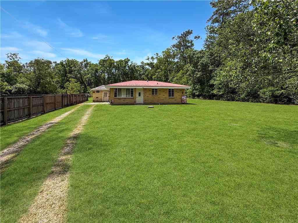 Homes For Sale - 26140 Hwy 190 Highway<br/> Lacombe, LA 70445