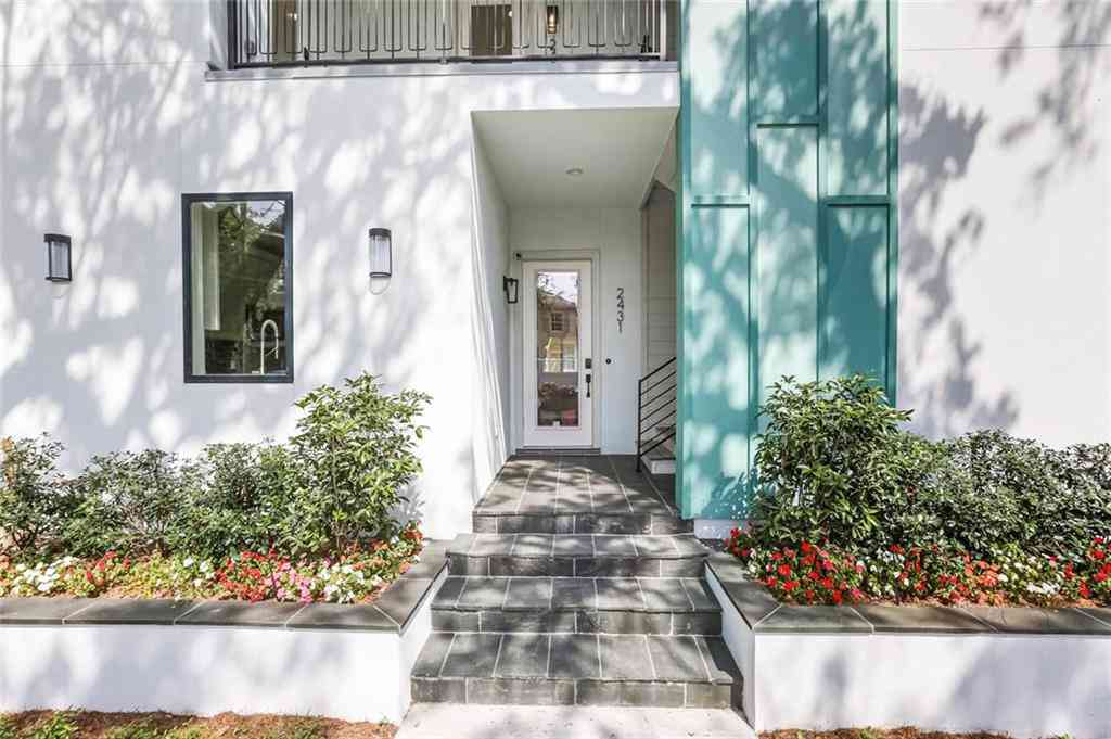 Condo For Rent - 2431 State Street<br/> New Orleans, LA 70118