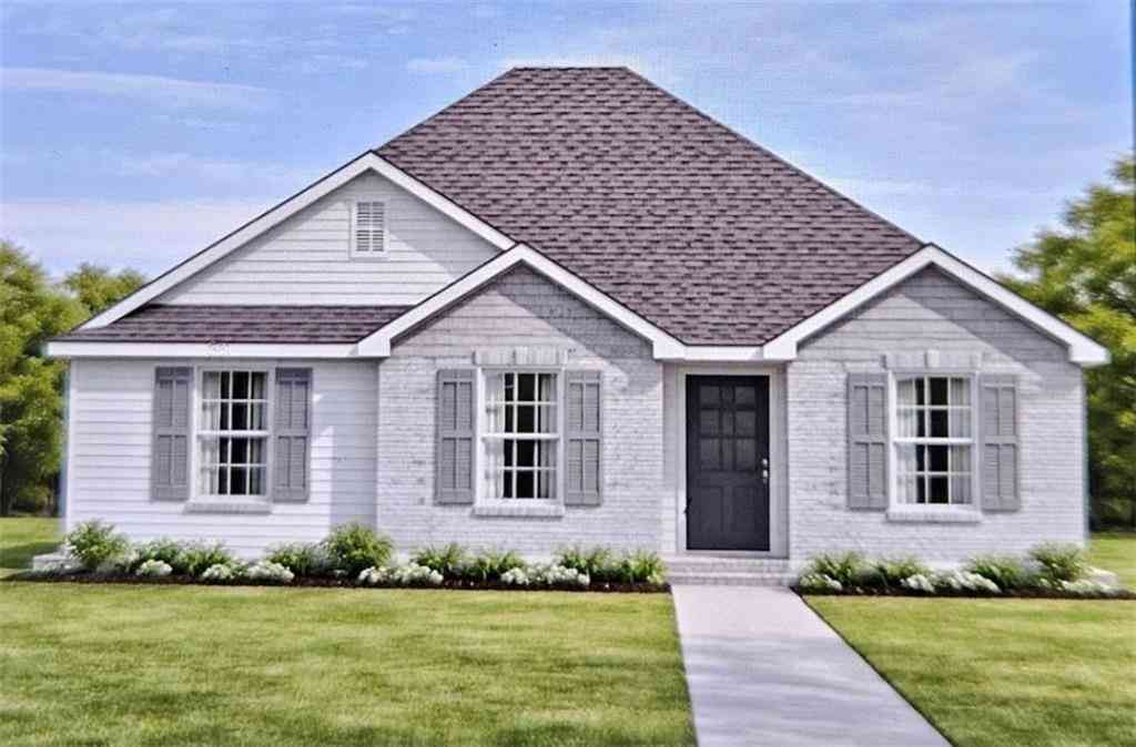 Homes For Sale - 617 Nancy Street<br/> Mandeville, LA 70447