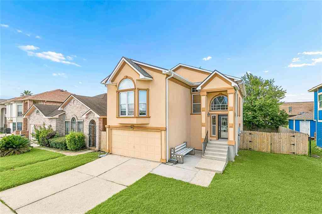 Homes For Sale - 13160 Maple Wood Drive<br/> New Orleans, LA 70129