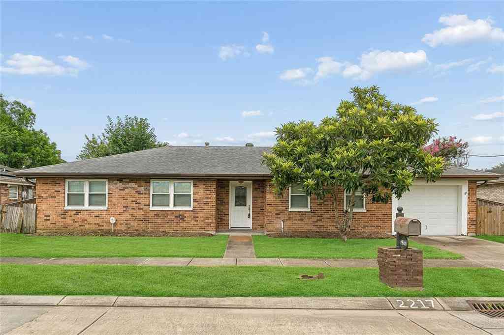 Homes For Sale - 2217 Blanchard Drive<br/> Chalmette, LA 70043