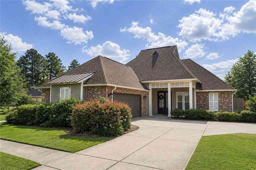 Homes For Sale - 536 Tumble Creek Drive<br/> Madisonville, LA 70447