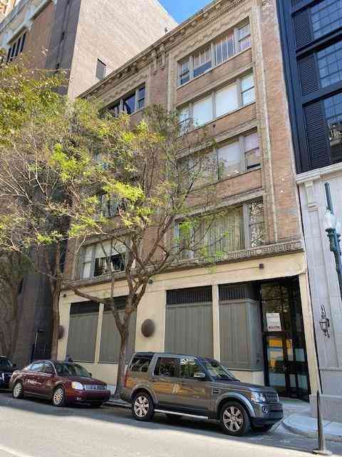 Condo For Rent - 528 Baronne Street #202<br/> New Orleans, LA 70113