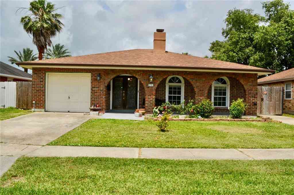 Homes For Sale - 636 Diplomat Street<br/> Jefferson County, Gretna, LA 70056