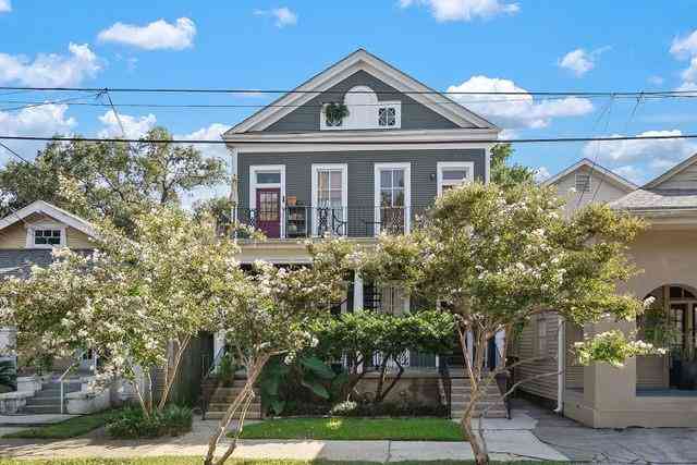 Multifamily For Rent - 6304 Magazine Street #2A<br/> New Orleans, LA 70118