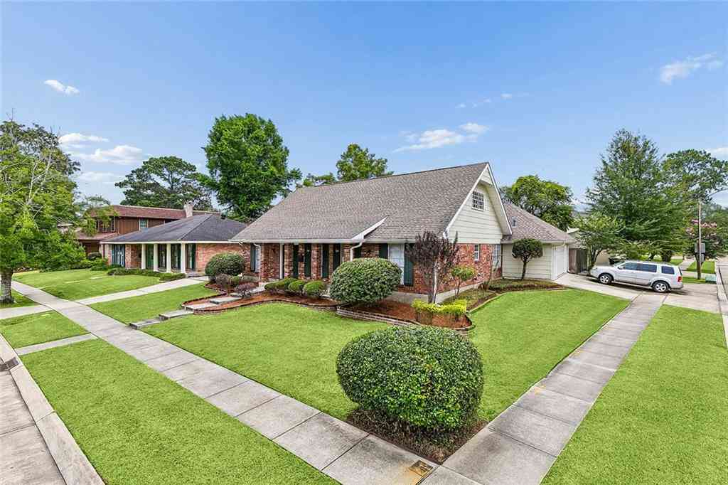 Homes For Sale - 3784 Mimosa Court<br/> New Orleans, LA 70131