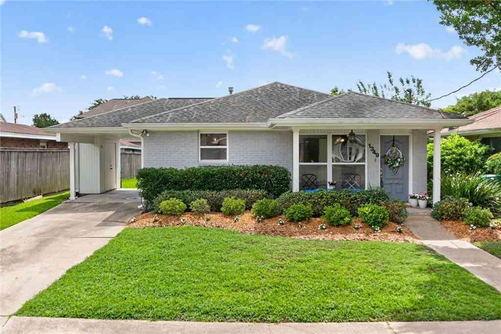 Homes For Sale - 1349 Ocean Drive<br/> Jefferson County, Metairie, LA 70005