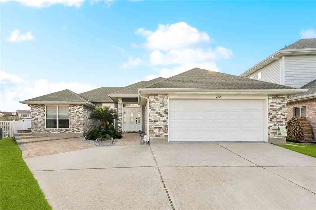 Homes For Sale - 212 Eydie Lane<br/> Slidell, LA 70458
