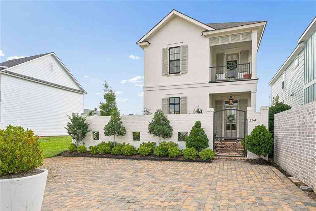 Homes For Sale - 564 Bocage Court<br/> Covington, LA 70433