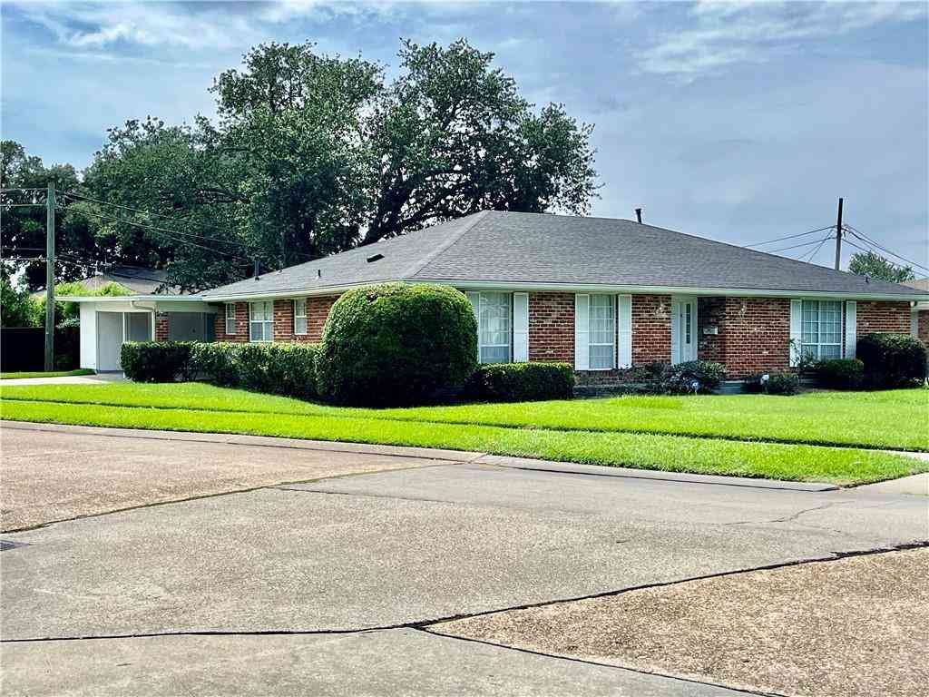 Homes For Sale - 4600 Henican Place<br/> Metairie, LA 70003