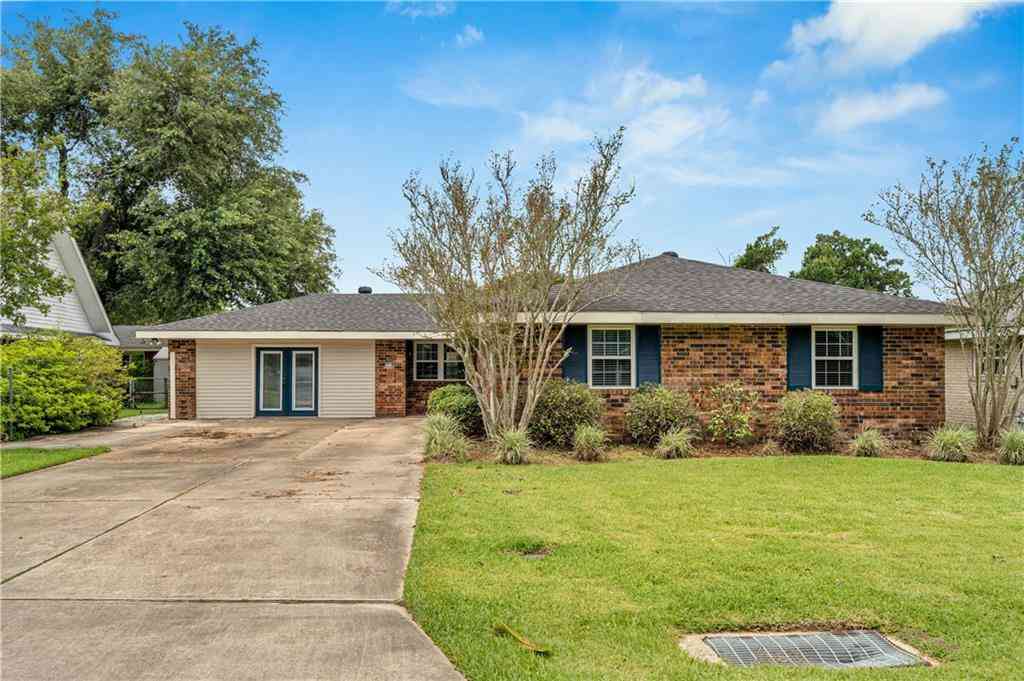 Homes For Sale - 224 Saint Nicholas Street<br/> Saint Charles County, Luling, LA 70070