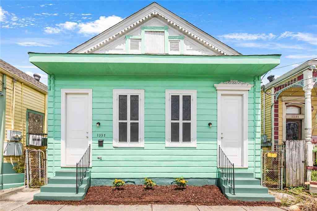 Homes For Sale - 1337 Touro Street<br/> New Orleans, LA 70116