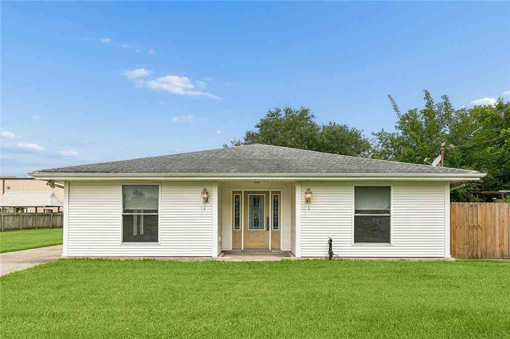 Homes For Sale - 3622 Buffon Street<br/> Saint Bernard County, Chalmette, LA 70043